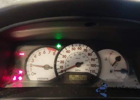 2004 Toyota Corolla S z USA, uszkodzony, nr VIN 1NXBR32E74Z229410